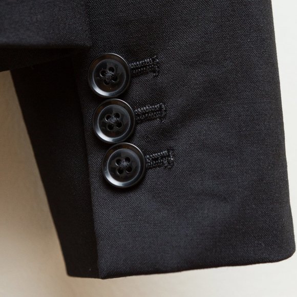 Black Banana Republic Blazer with contrasting Collar and Sleeve Lining, size 0 - Picture 6 of 10